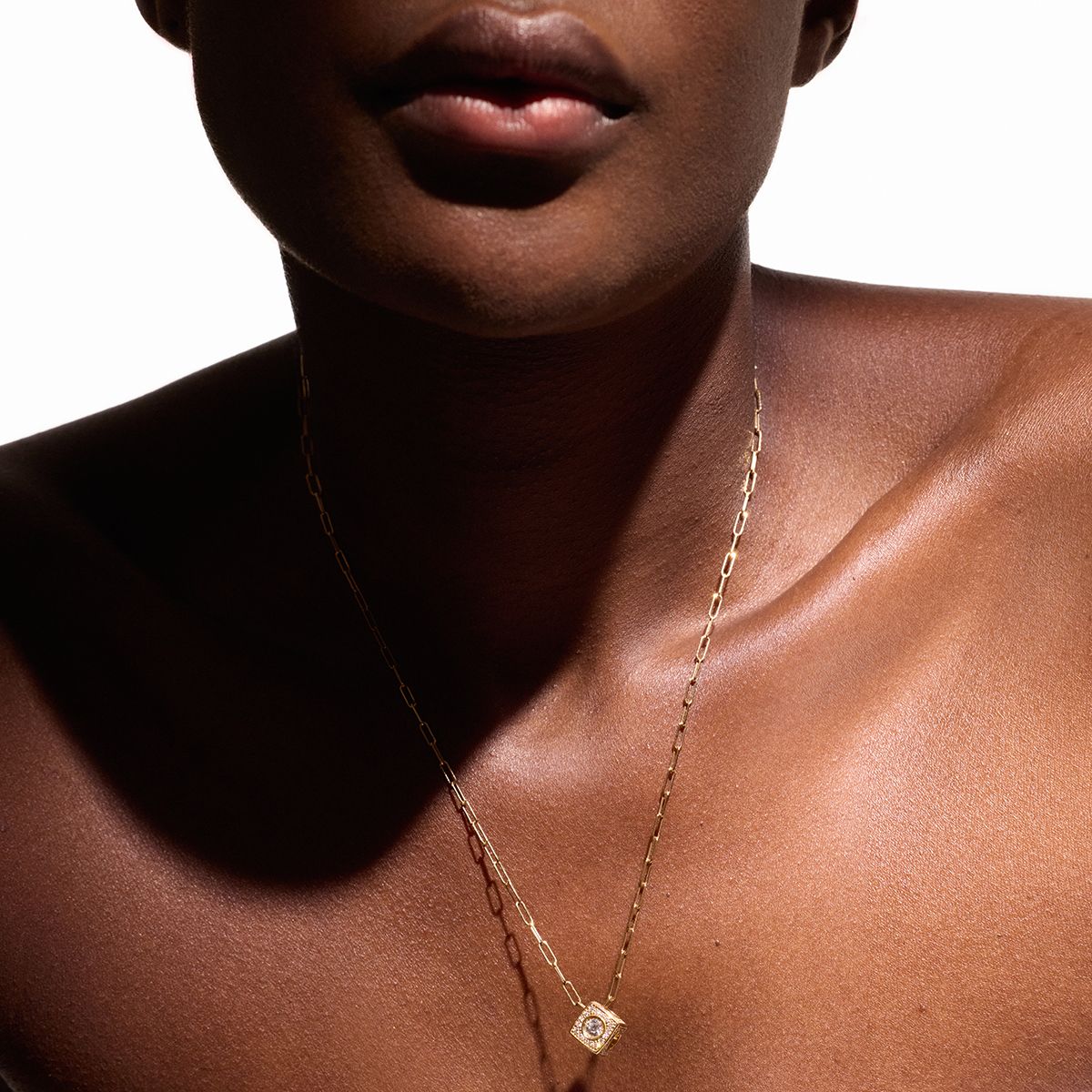 Le Cube Diamant XL paved pendant 