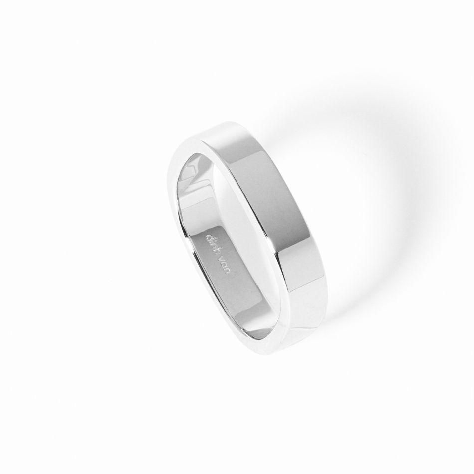 Square wedding ring 4mm